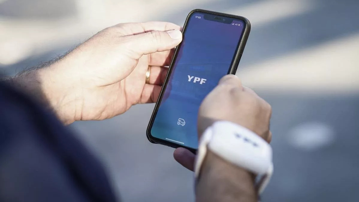 YPF alcanzó un millón de acciones compradas desde su aplicación en apenas un mes