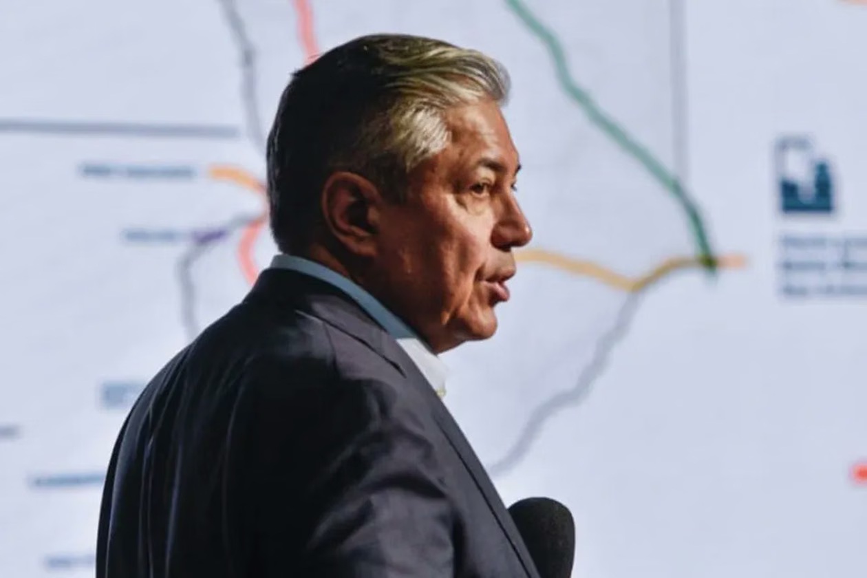 Rolando Figueroa relanza su marca de gestión con aires de campaña