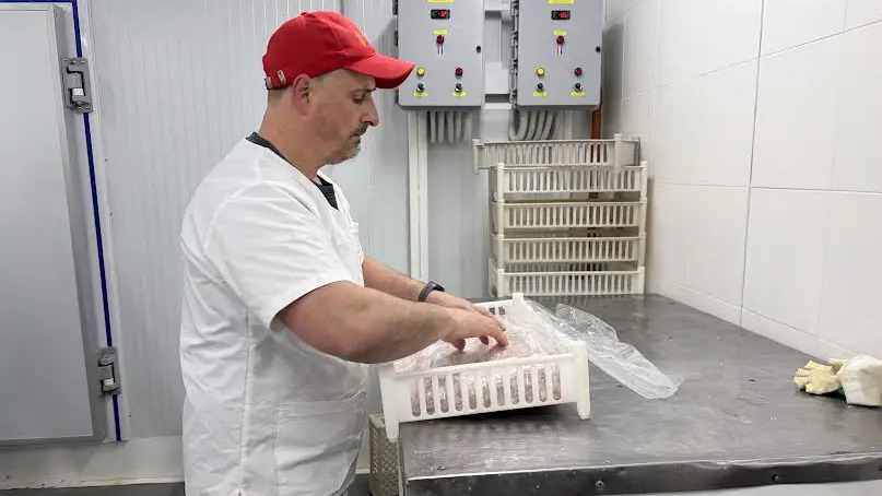 San Antonio Oeste: Azul Pesquera hace crecer su producción con acompañamiento provincial